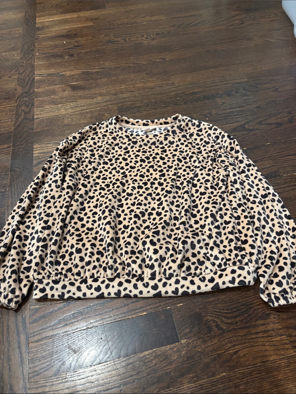 Cat & Jack Leopard Print Pullover Sweatshirt in Tan and Black